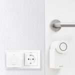Pachet Nuki Combo 4.0, Include Nuki Smart Lock 4.0 si Nuki Bridge, Control de la distanta prin aplicatie - imagine 3
