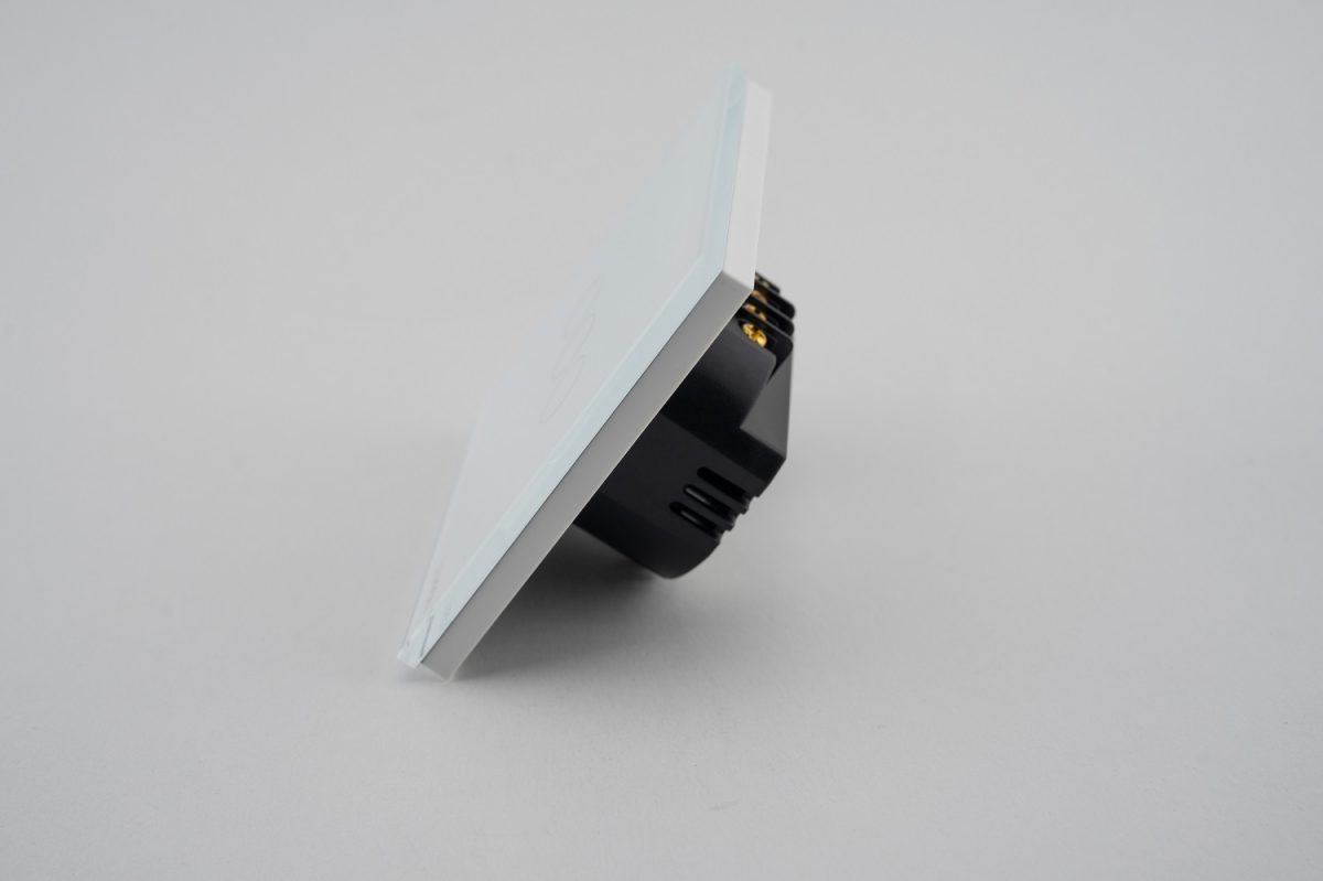 Intrerupator Triplu cu Touch din Sticla LUXION - imagine 7